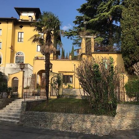 Villa Callas Divina Сирмионе Экстерьер фото