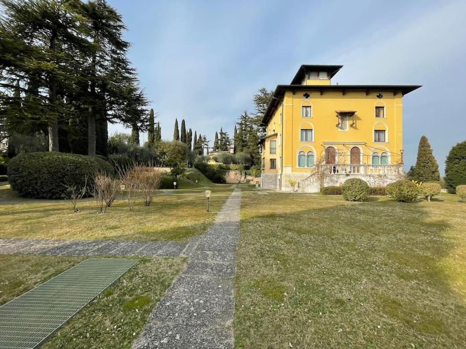 Villa Callas Divina Сирмионе Экстерьер фото